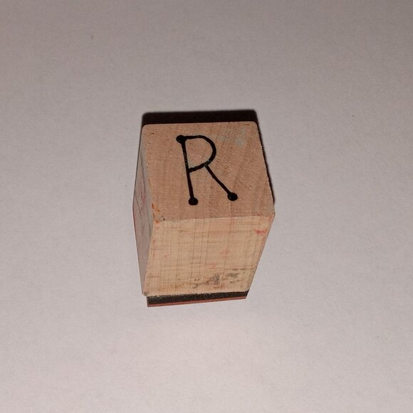 🎯 10 for $10 / Mounted Rubber Stamp "R" Scrapbooking Stamp - Picture 1 of 3